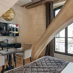 Le Presbytere ホテル