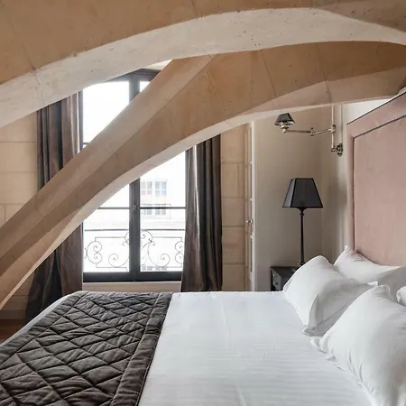 Le Presbytère 3* Paris