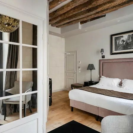 Le Presbytere 3*