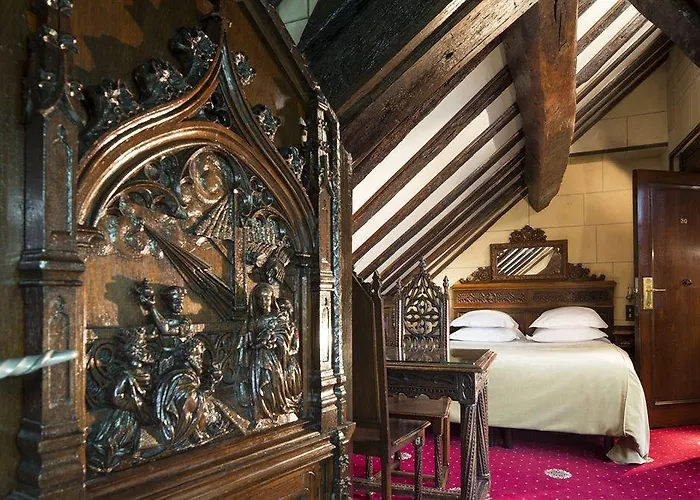 Hotel Le Presbytere Paris