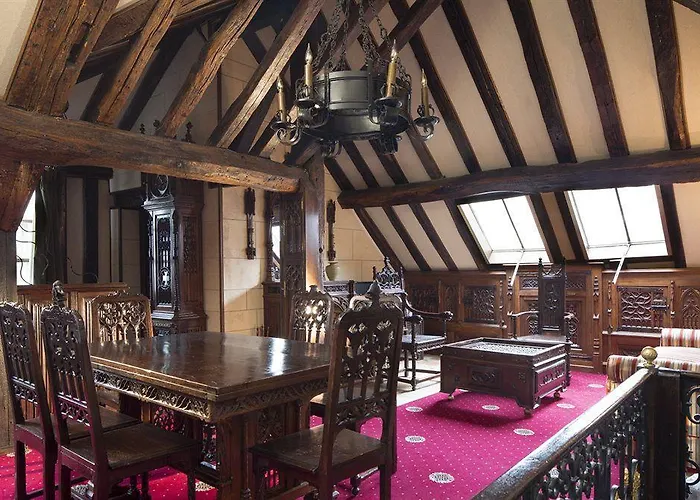 Hotel Le Presbytere Paris