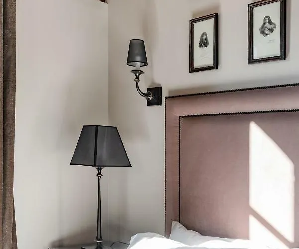 Le Presbytere Hotel