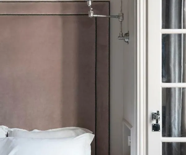 Le Presbytere Paris