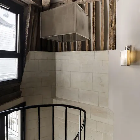 Le Presbytere Paris