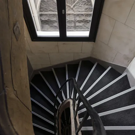 Le Presbytere 3* Parijs